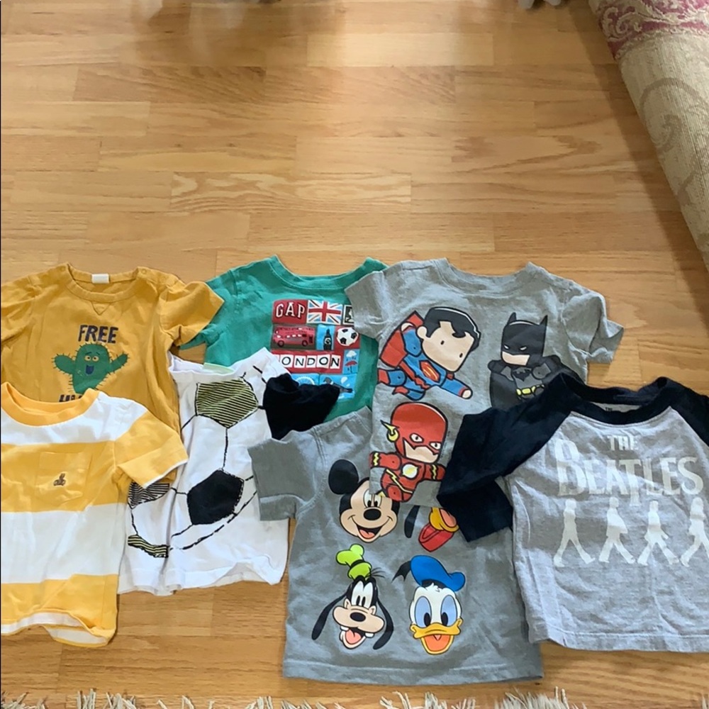 T shirt bundle/lot
